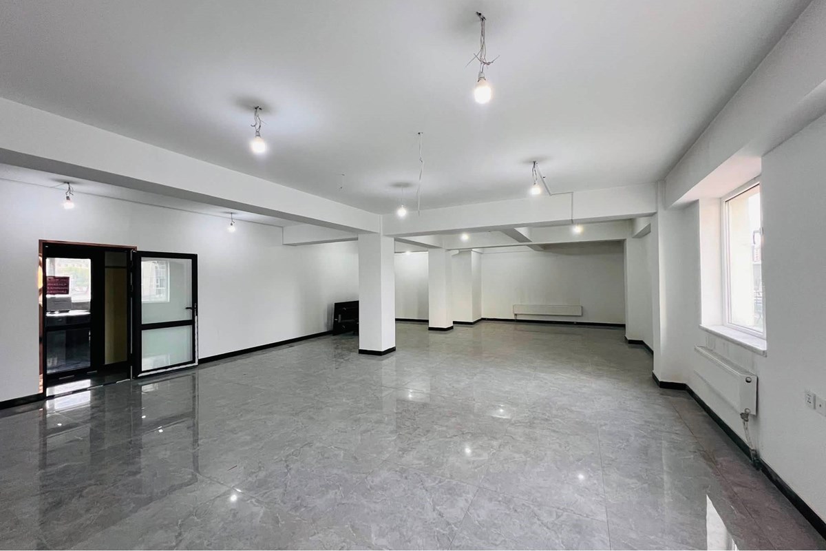 88.68m² retail space for sale — 6