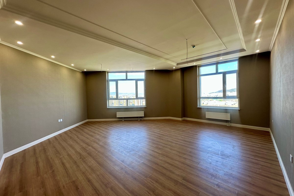 4-room apartment for sale — 2