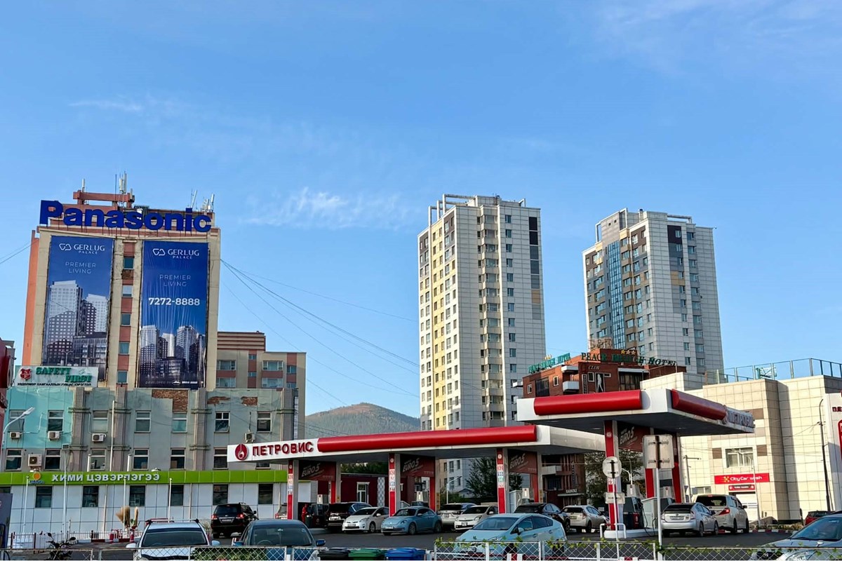 Энхтайван хотхон бүрэн тавилгатай 3 өрөө