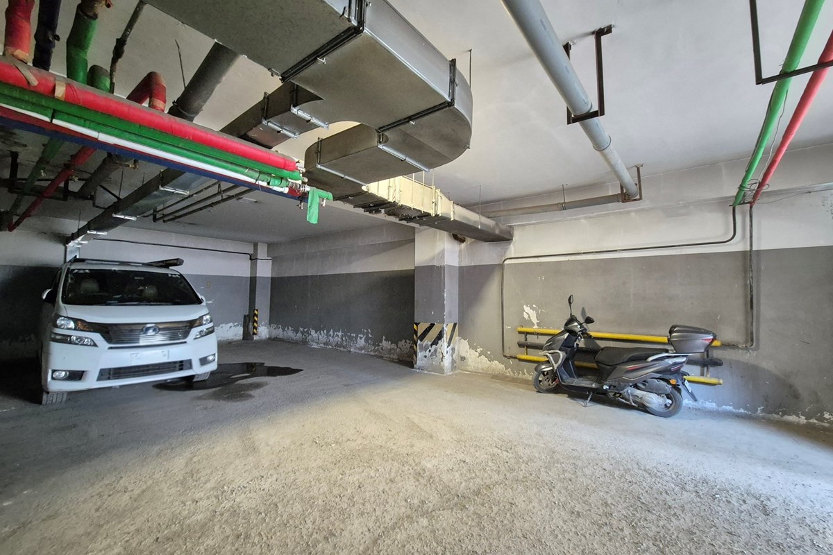 18m² garage for sale — 10