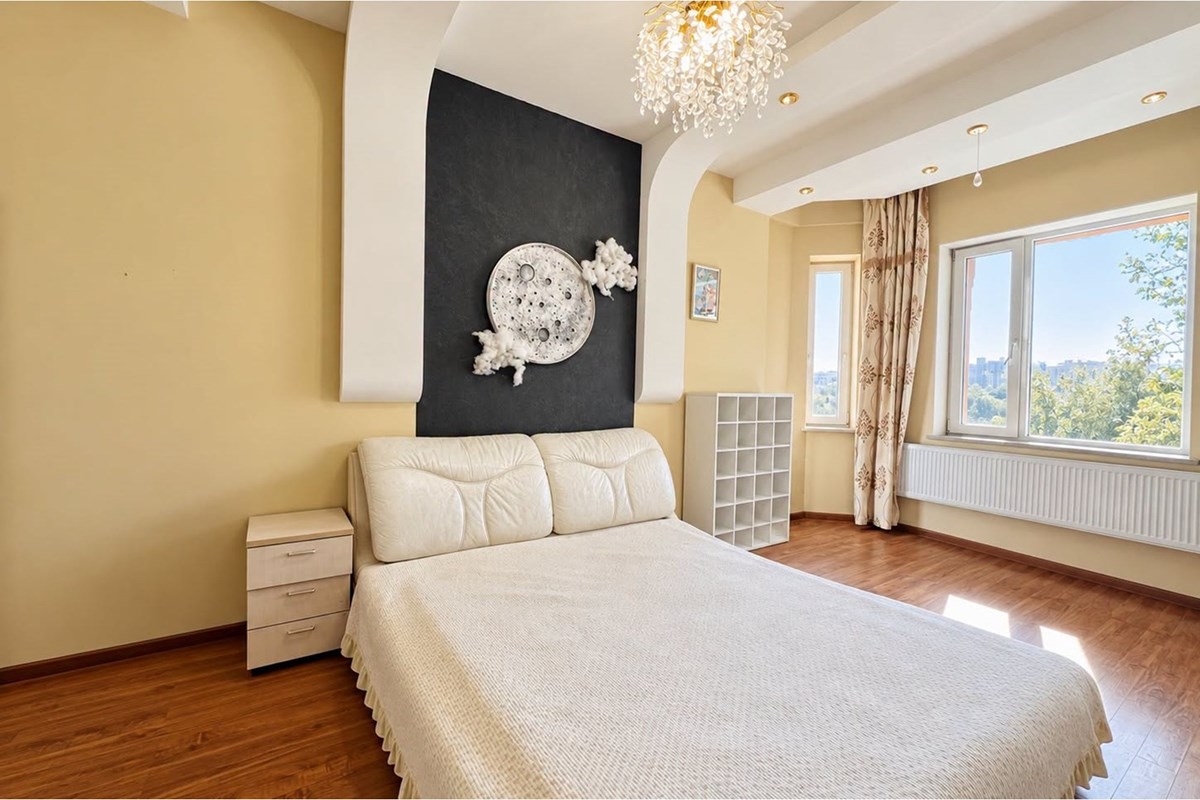 4-room apartment for sale — 8