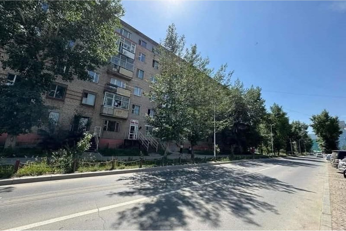 БГД. 4р хороо 60 мкв 2 өрөө