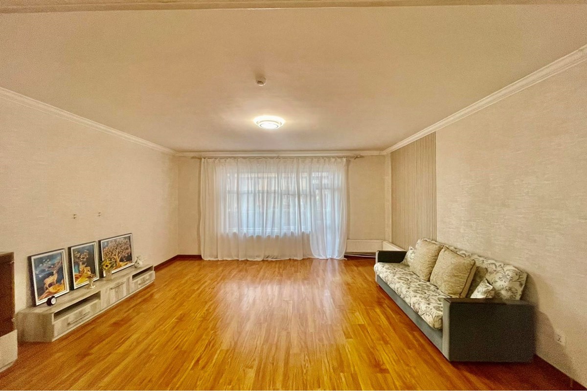 ХУД, Гэрэлт өргөө хотхонд 41.5мкв 1 өрөө — 3
