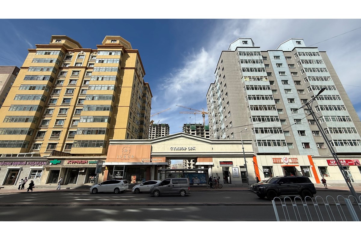 БЗД Сүмбэр Орд засвартай тавилгатай 62.44м2 3 өрөө