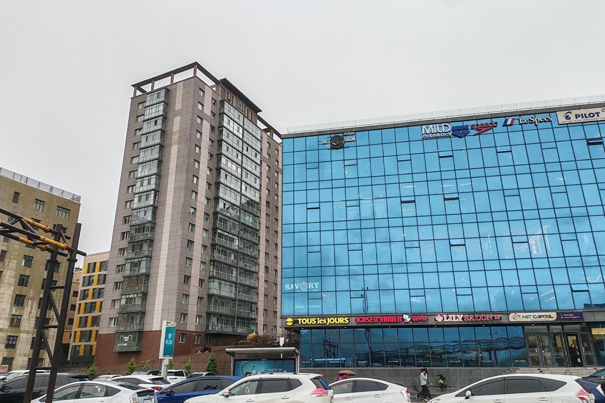 ҮЦХ хойно, Park view 3өрөө зарна