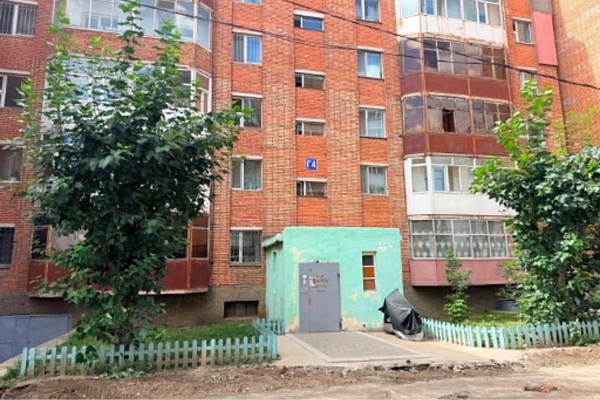 БГД, 4-р ХОРООНД 2 ӨРӨӨ БАЙР ТҮРЭЭСЛҮҮЛНЭ