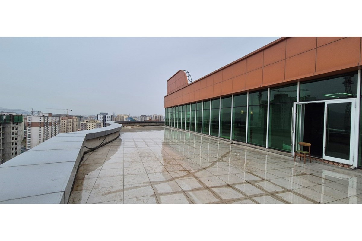 564.42m² retail space for sale — 12