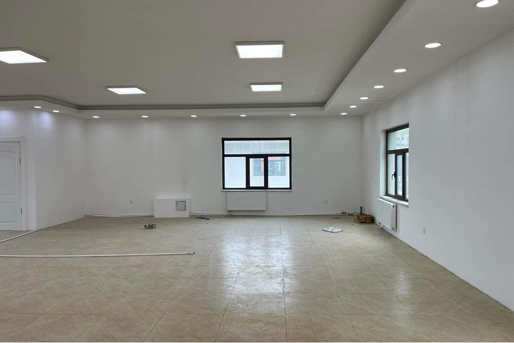 130m² retail space for sale — 3