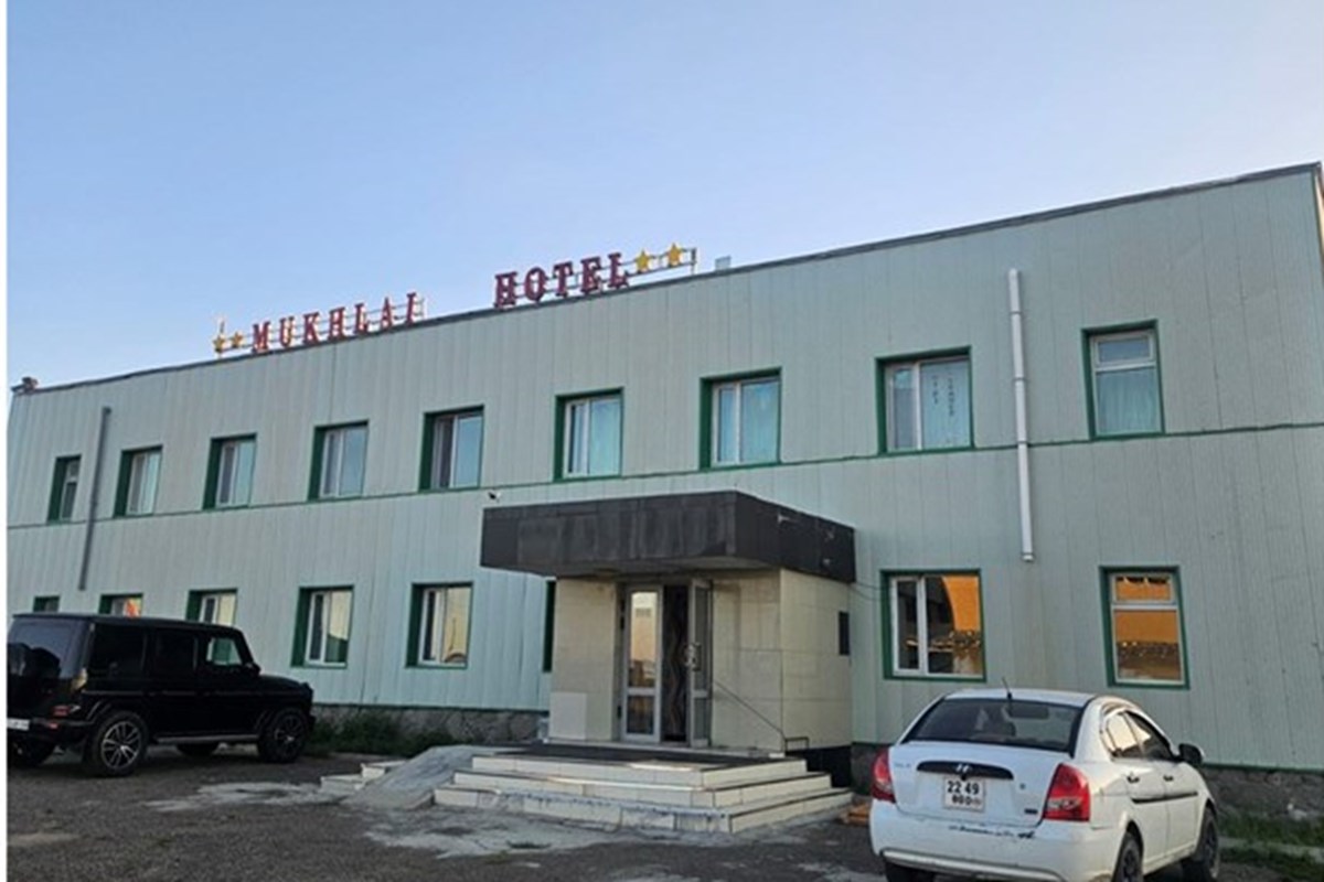 Өвөрхангайн зочид буудлын бизнес худалдана