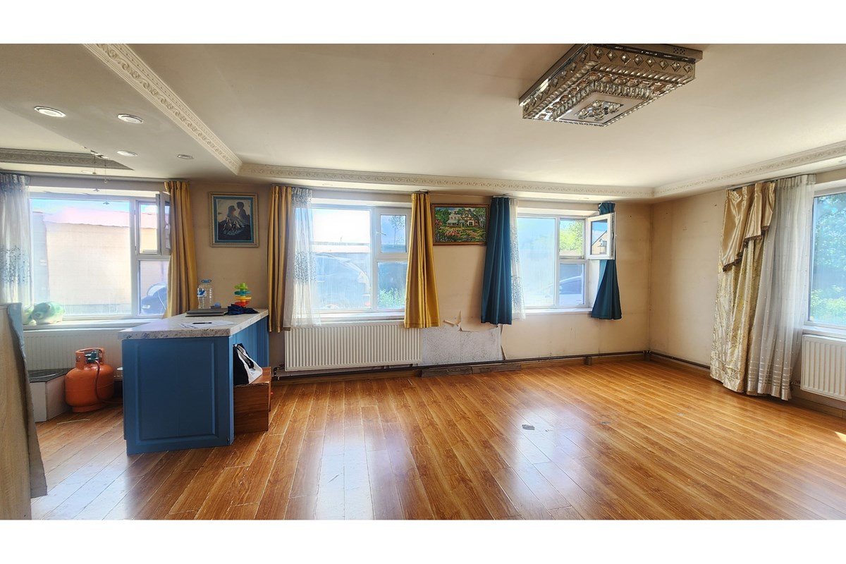 230m² land for sale — 2