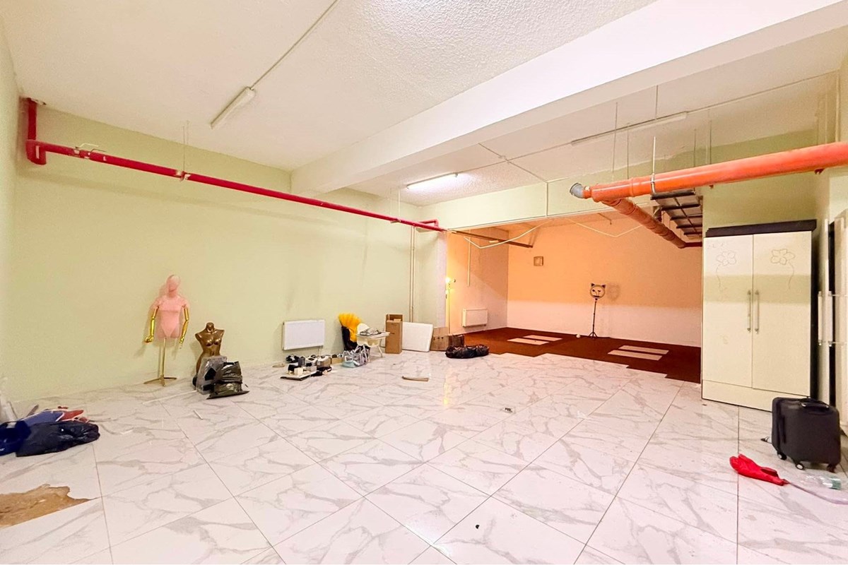 106.1m² retail space for sale — 2