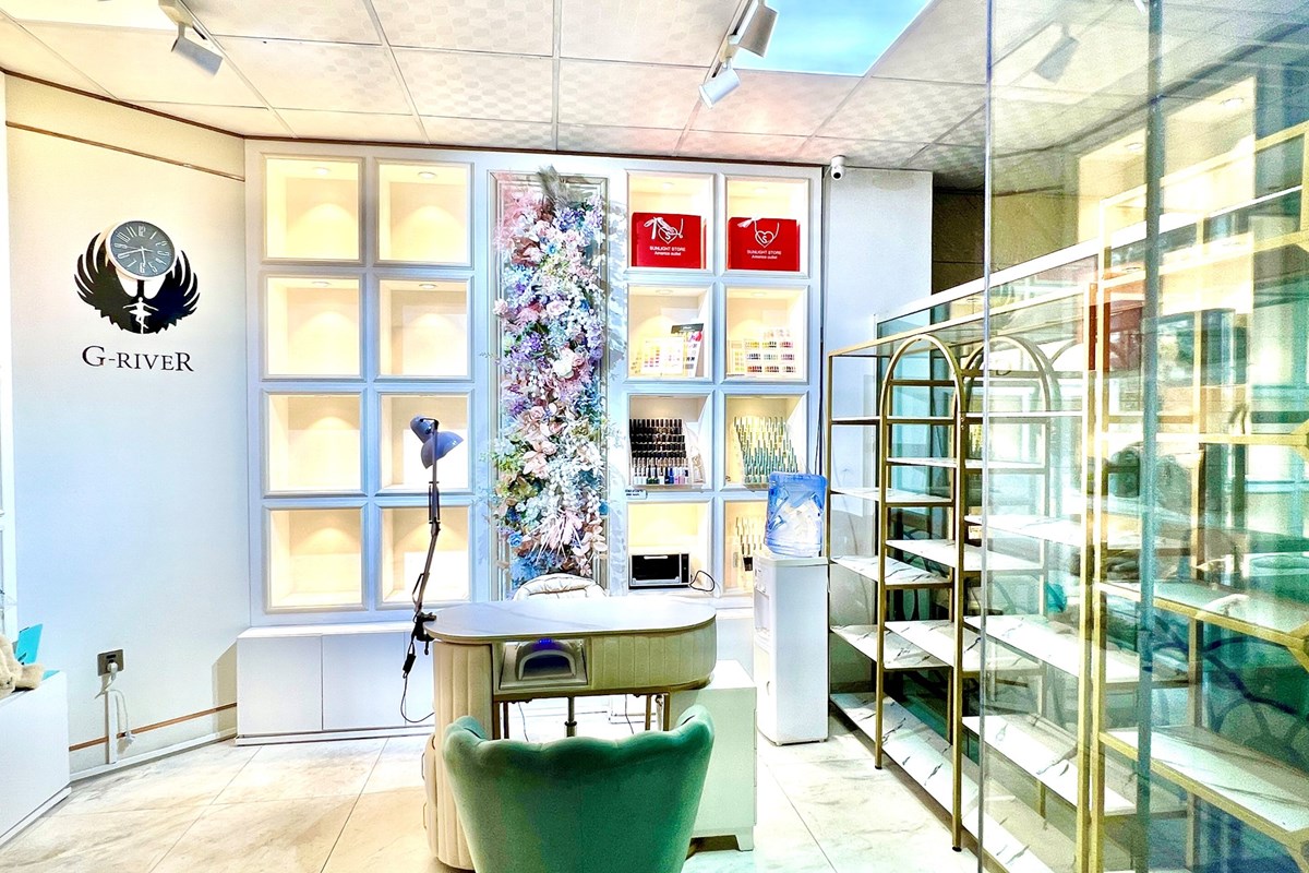 14.46m² retail space for sale — 7