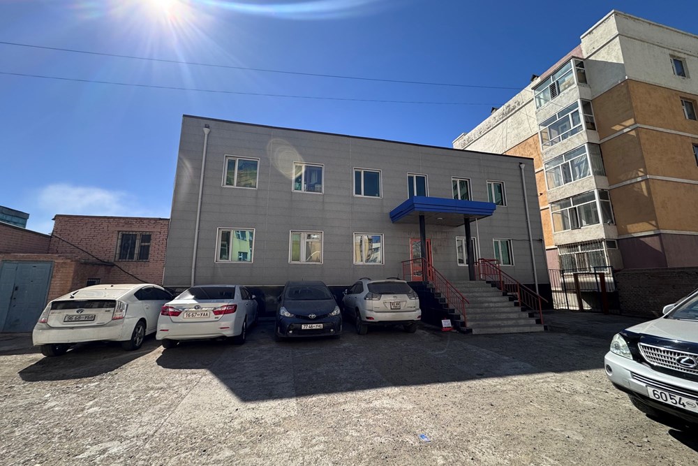 638мкв үйлчилгээний талбай зарна