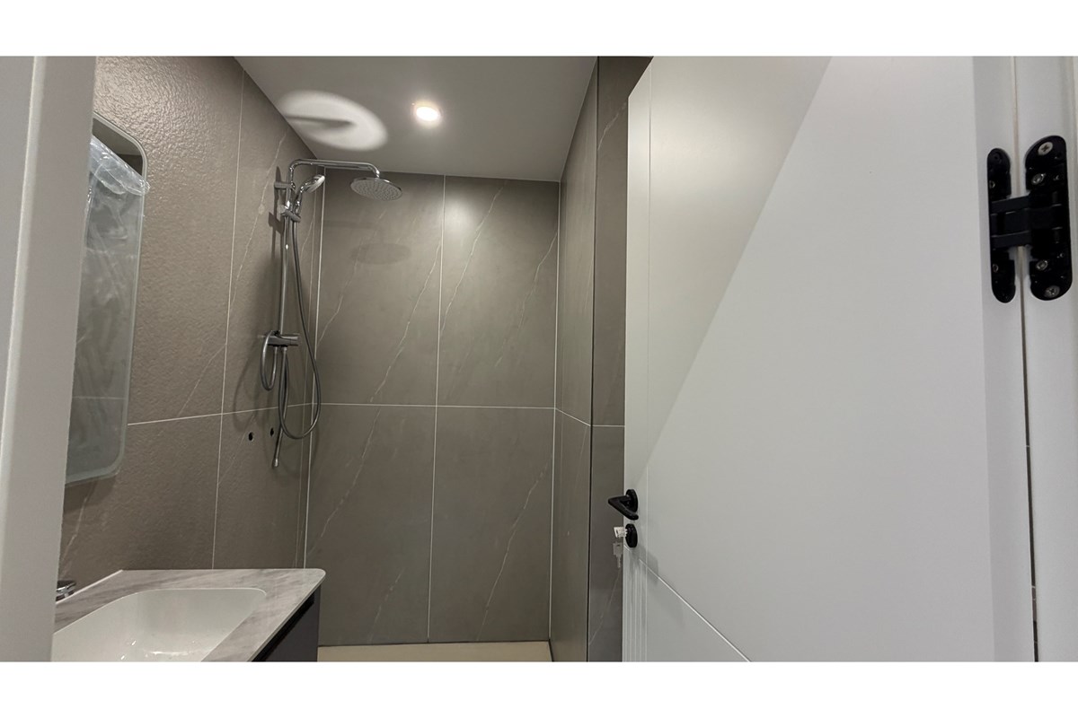 82.72m² building for sale — 11