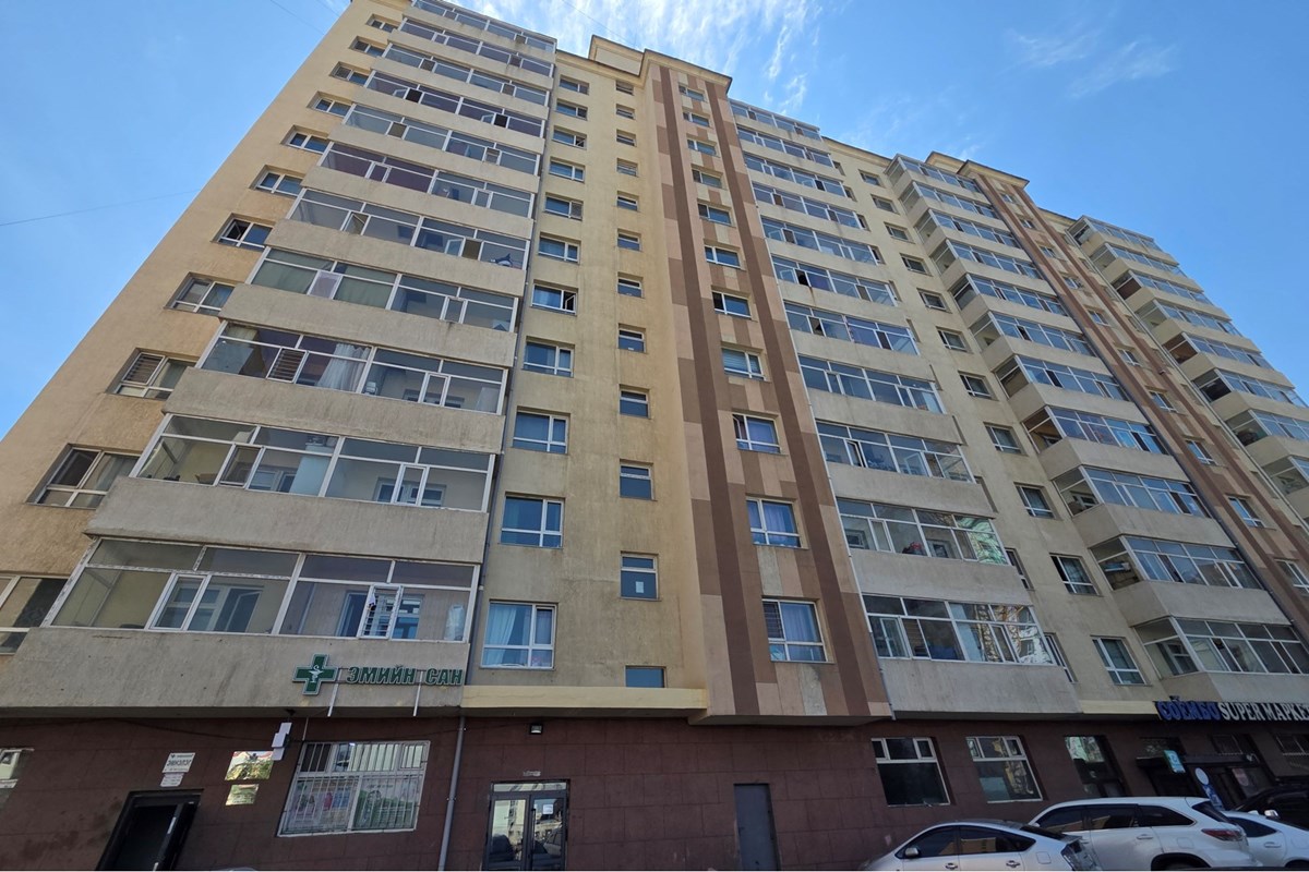 Зйасан, Соёмбо хотхон, 110м2 талбай түрээслүүлнэ.
