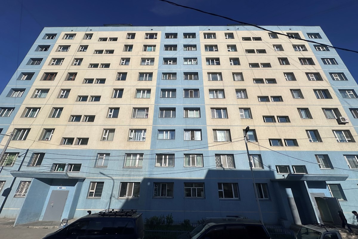 Хороололд гал тогоо тусдаа 2 өрөө байр худалдана.