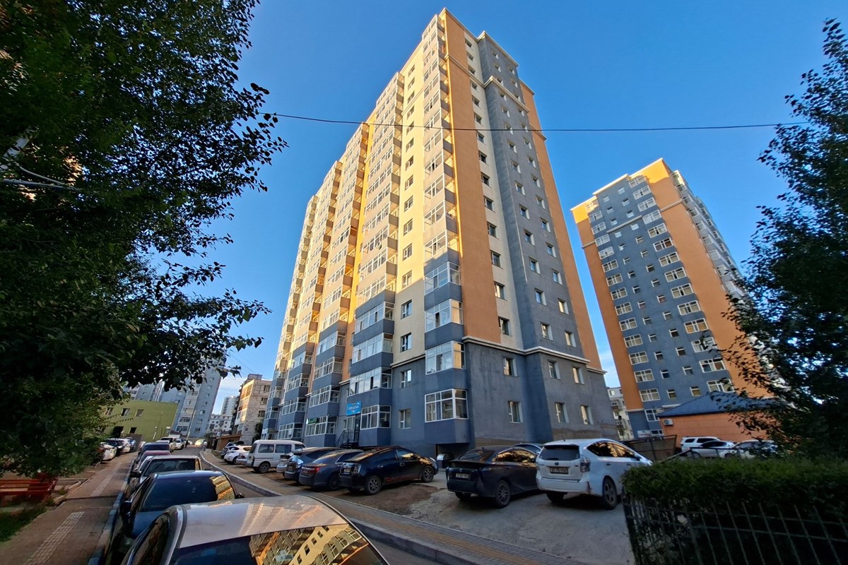БЗД н Sky residence-3 хотхонд 2 өрөө байр зарна