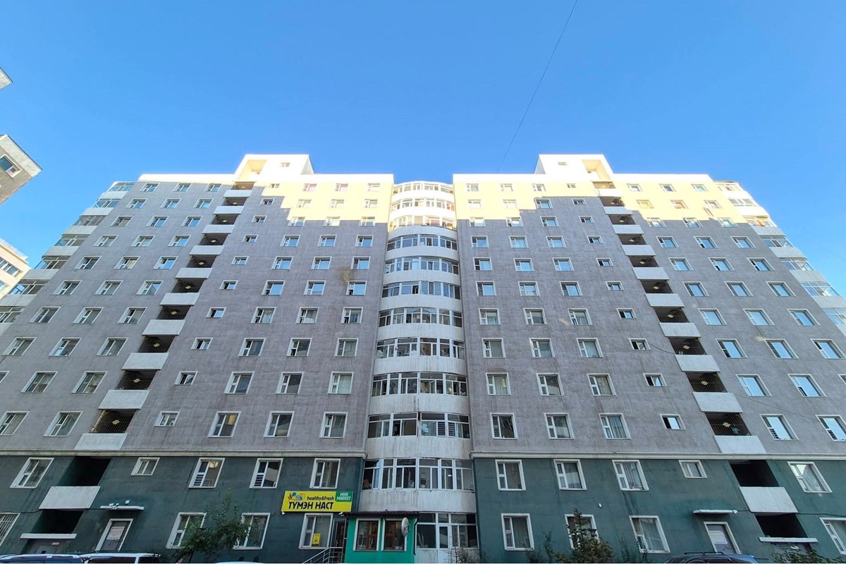 Түмэн наст хотхонд 65.28м² 2өрөө байр зарна