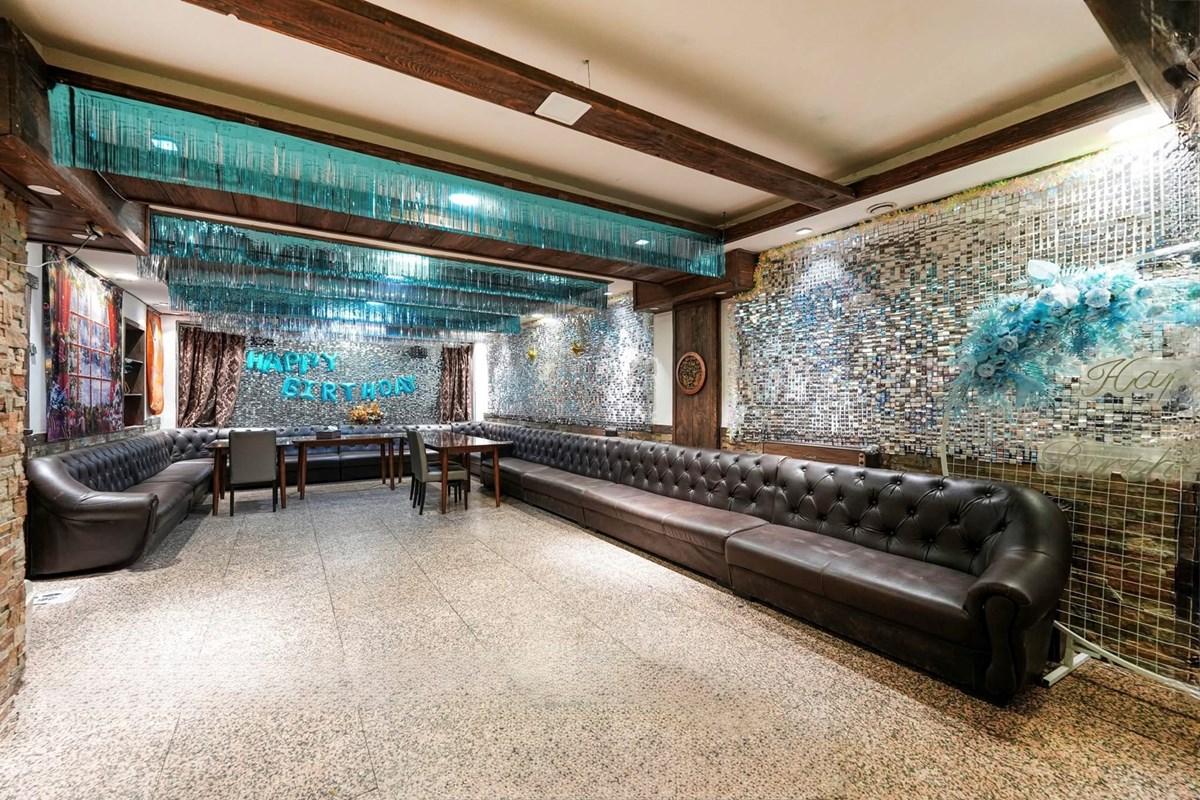 1569.3m² object for sale — 12
