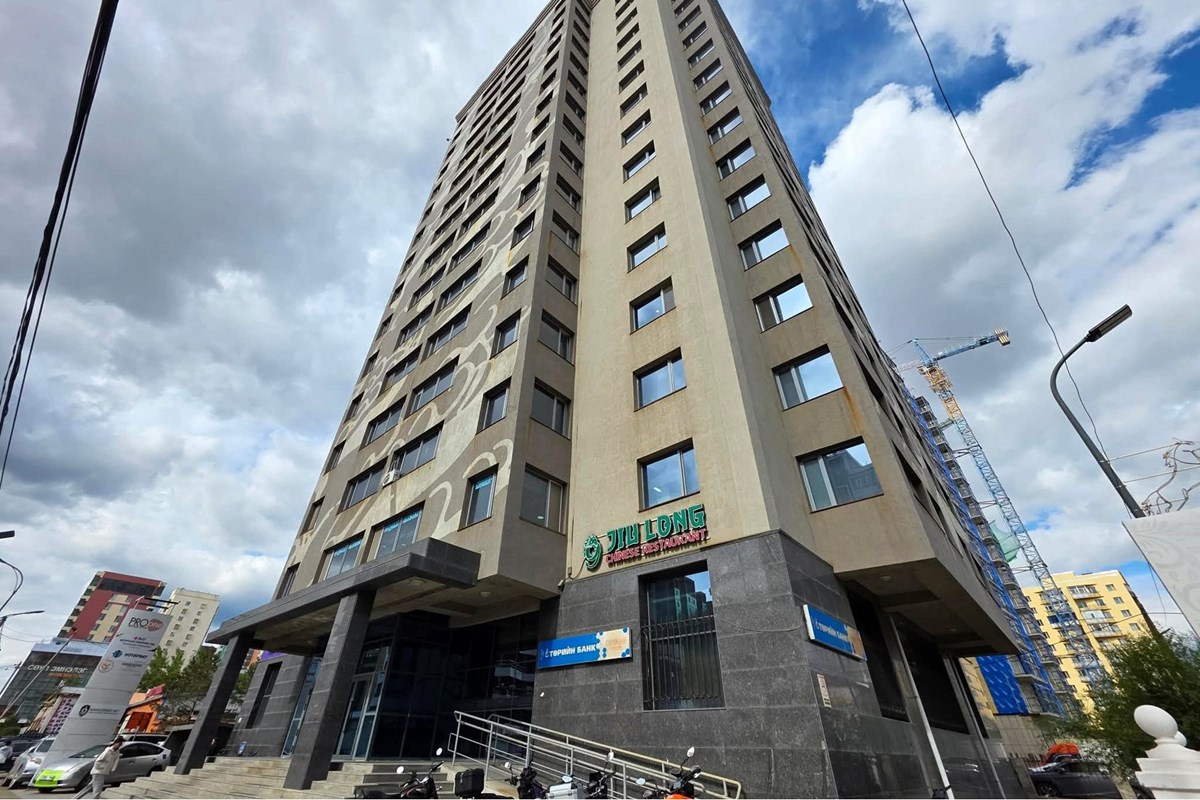 PRO ONE OFFICE-т 65,39мкв талбай худалдана.
