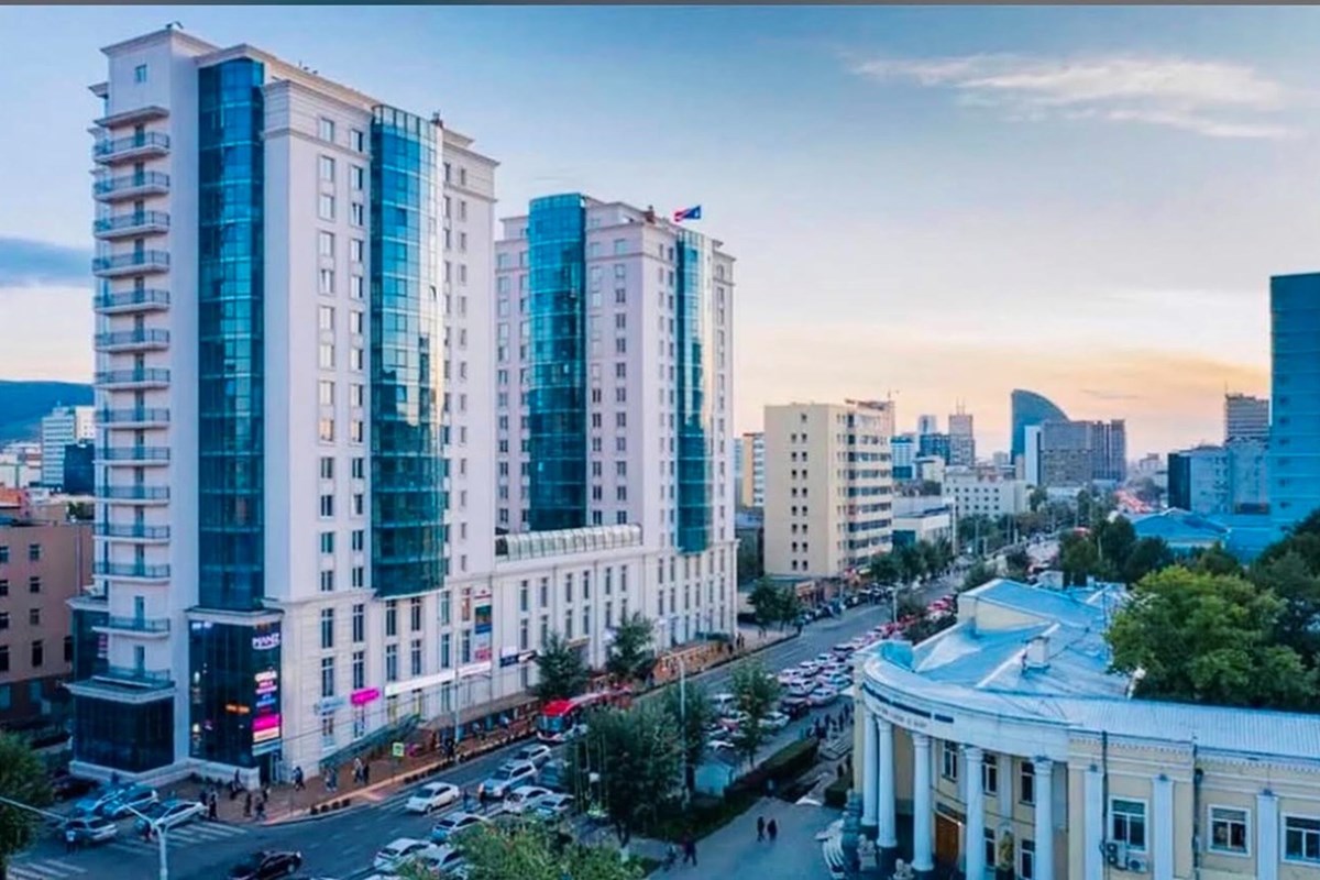 Төв зам дагуу талбай зарна