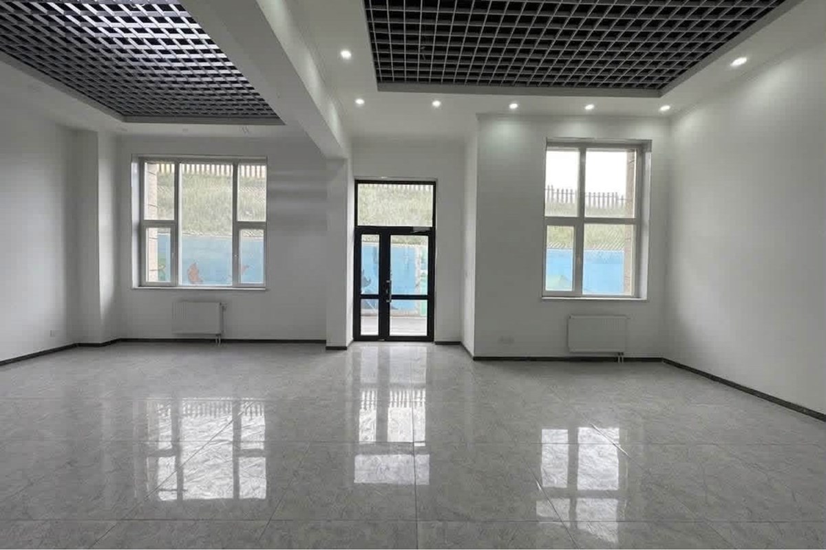 134m² retail space for sale — 6