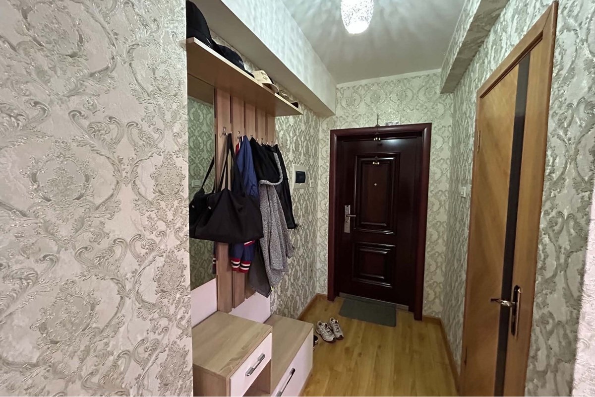 Хангай хотхоны урд 2 өрөө худалдана — 7