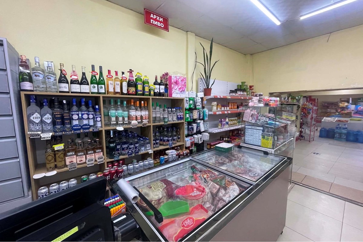 206m² commercial space for rent — 9