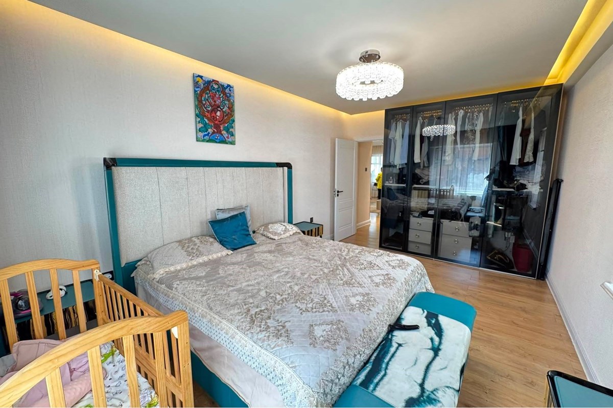 4-room apartment for sale — 4