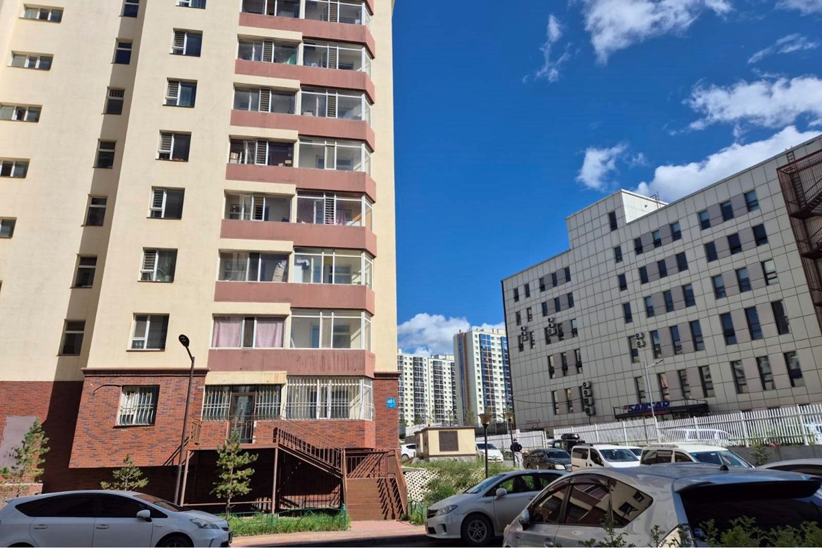 ХУД, Яармагийн Ханбогд хотхонд 120мкв