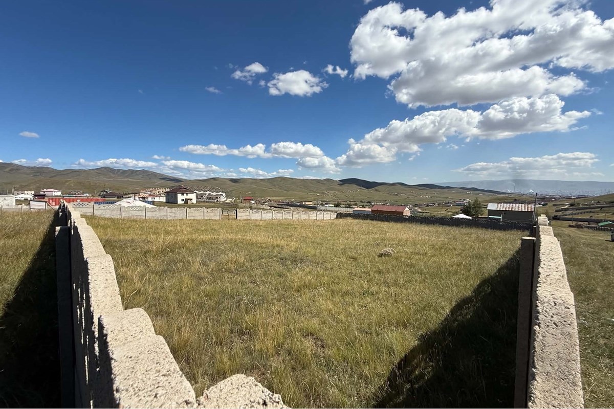 1200m² land for sale — 11