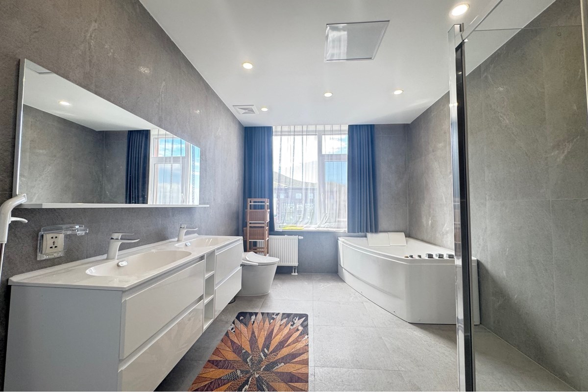 4-room apartment for sale — 8