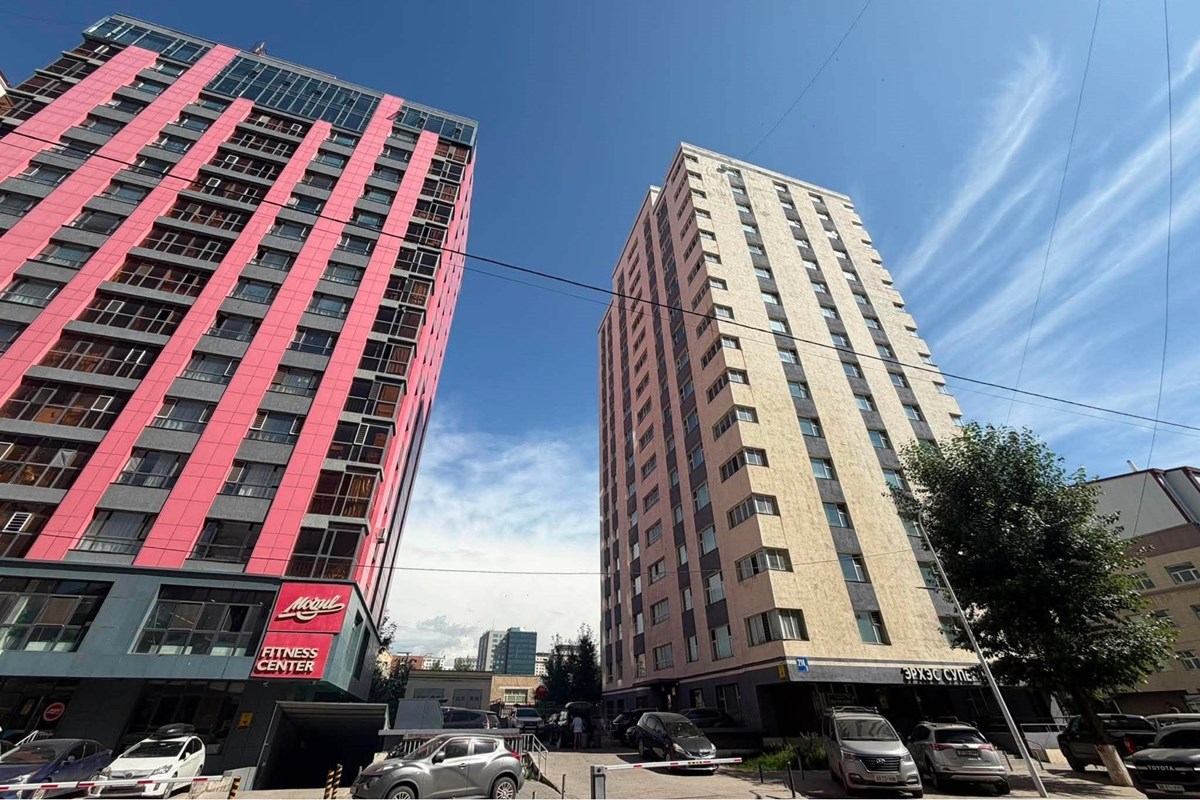 Төмөр зам 79.9м2 3 өрөө мастертай орон сууц