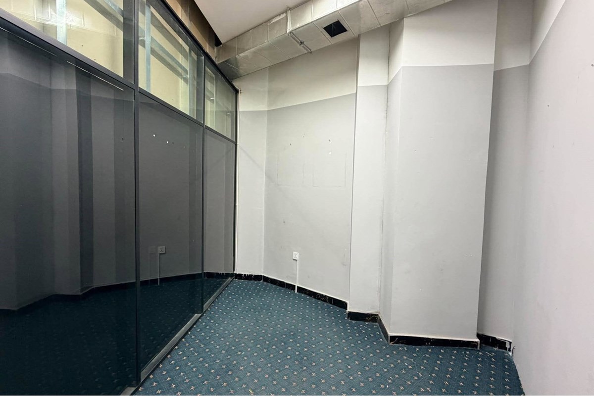 38m² retail space for sale — 7