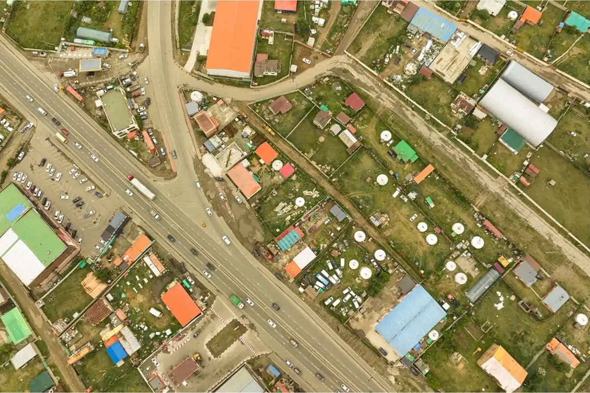 БЗД товчоонд зам дагуу газар зарна.