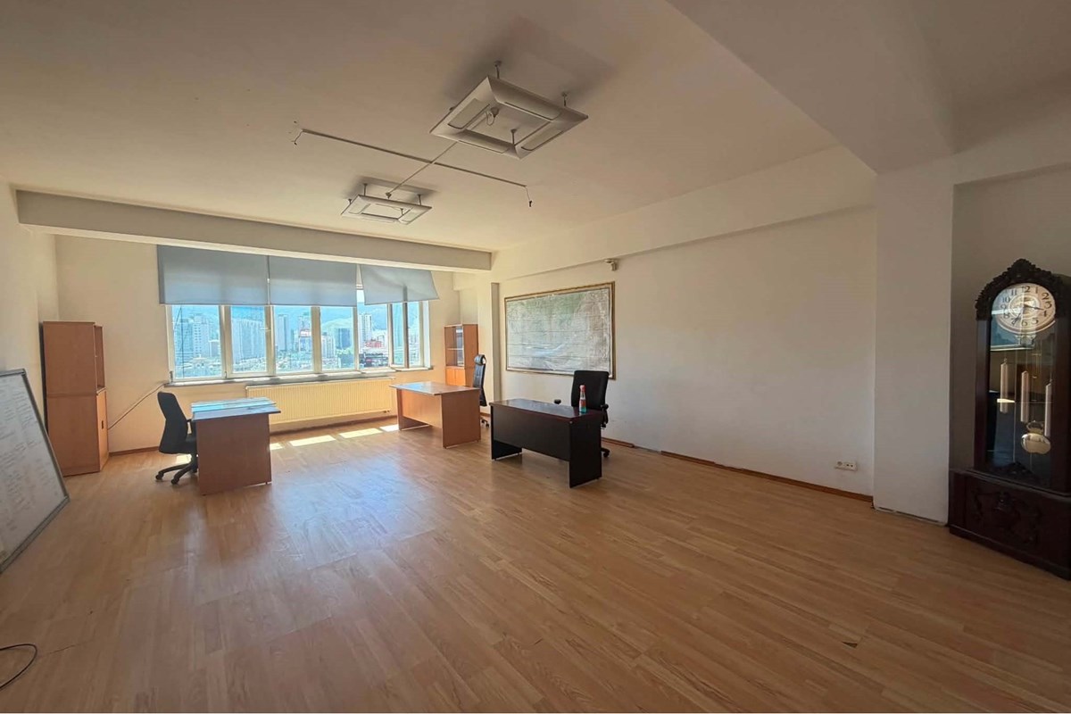 СБД Vista Office-д 65 мкв оффис түрээслүүлнэ. — 3