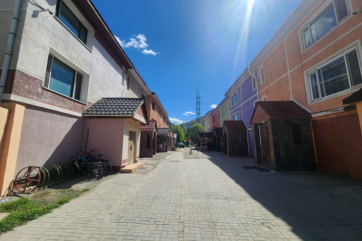 Зайсанд таунхаус худалдана.