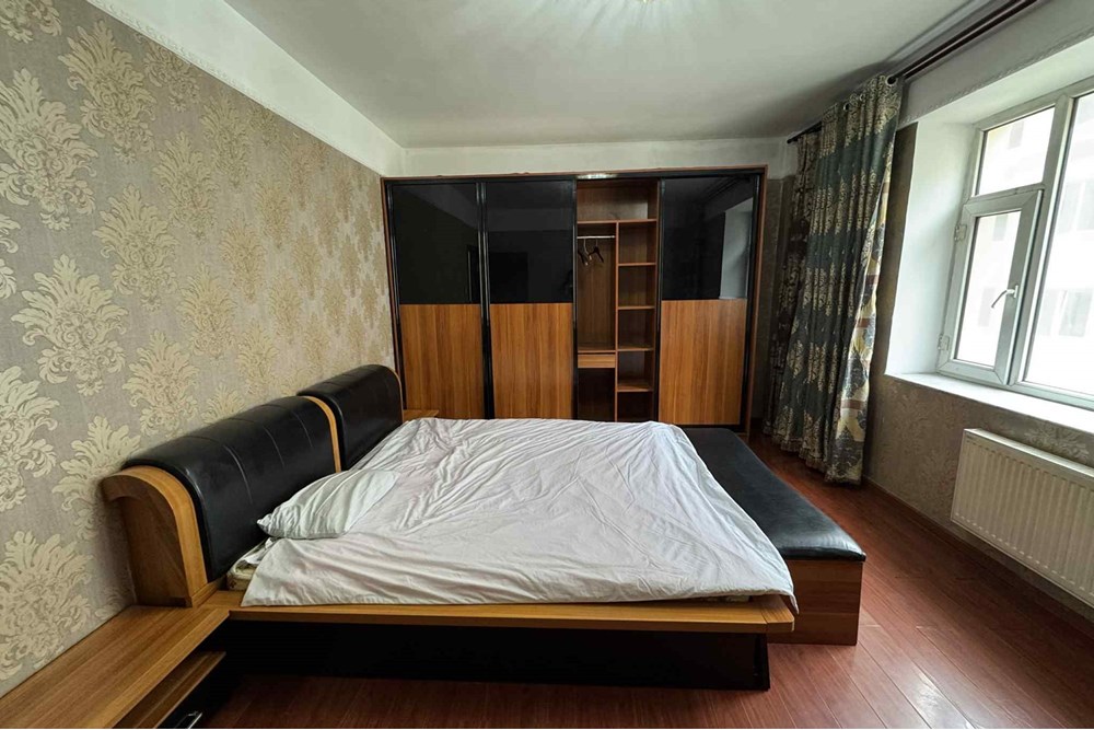 4-room apartment for rent — 5
