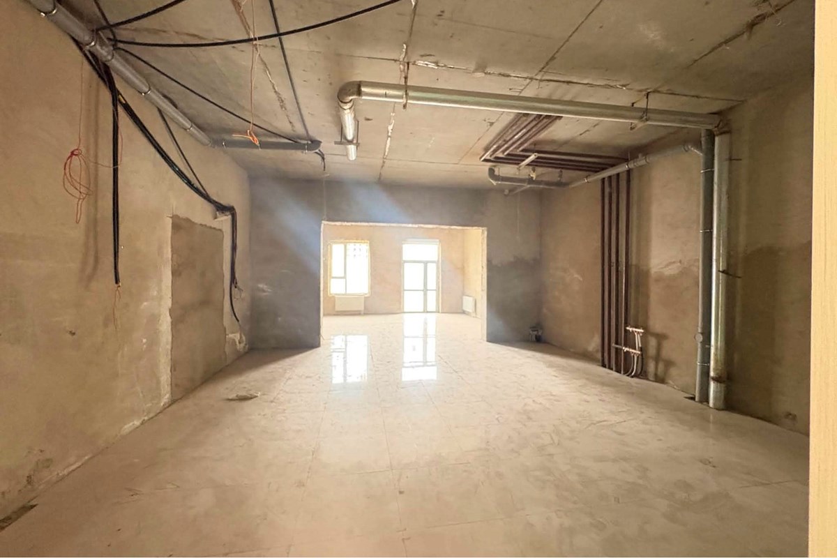 107.53m² commercial space for rent — 6