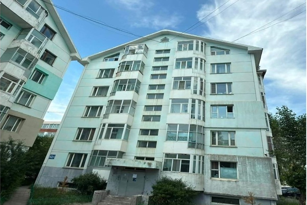 Монгол 3 сургуулийн хойно 2өрөө байр худалдана