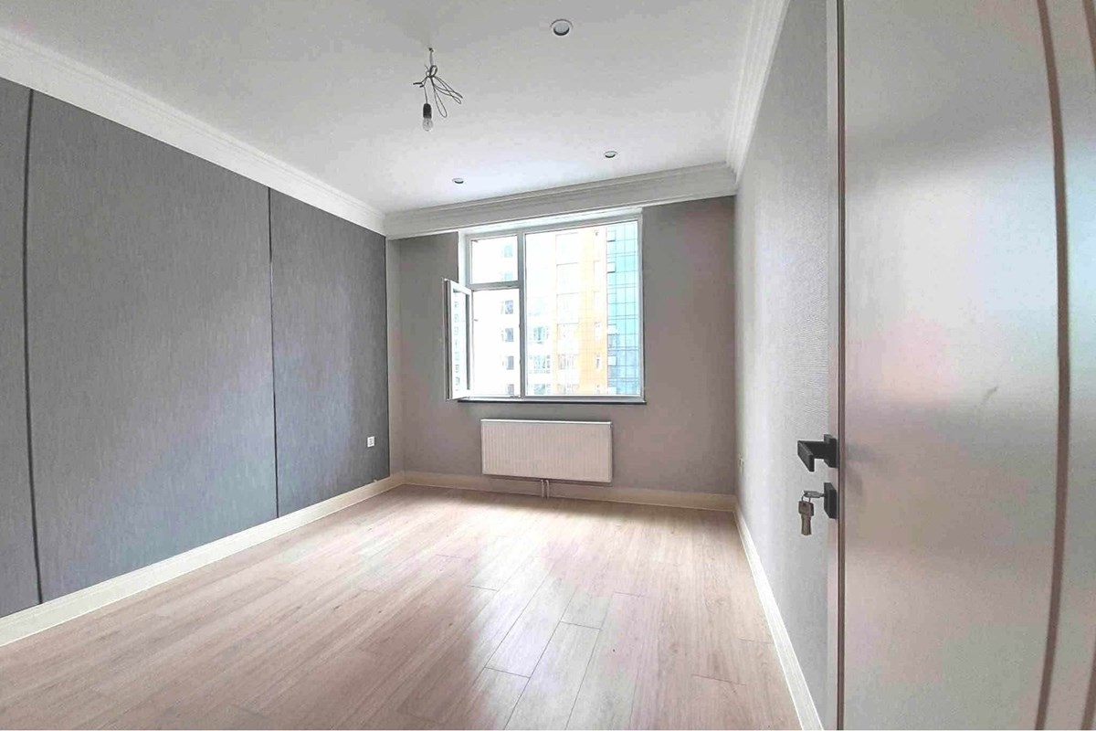 Elegant 1-Bedroom Apartment in Хүннү 2222 — 8