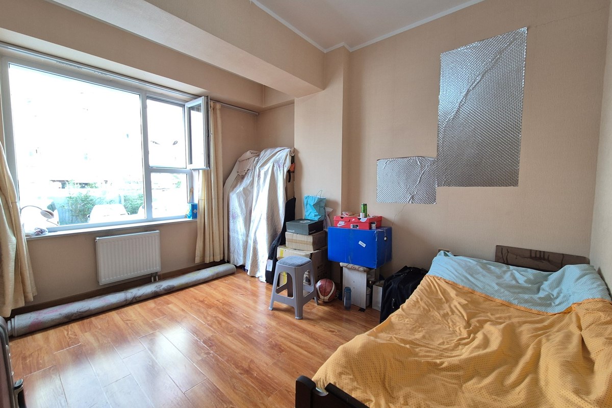 48.83m² retail space for sale — 11