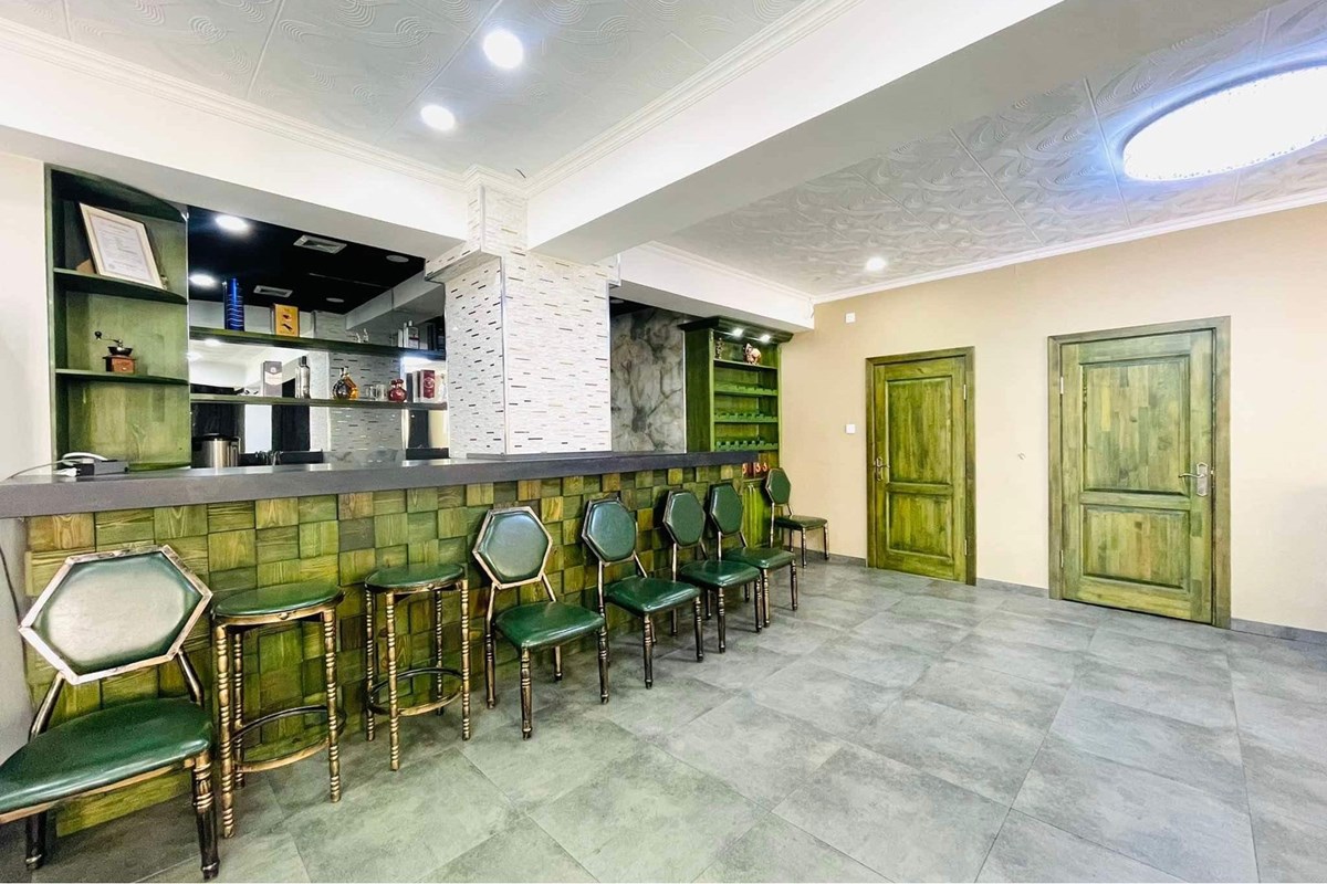 113m² retail space for sale — 9