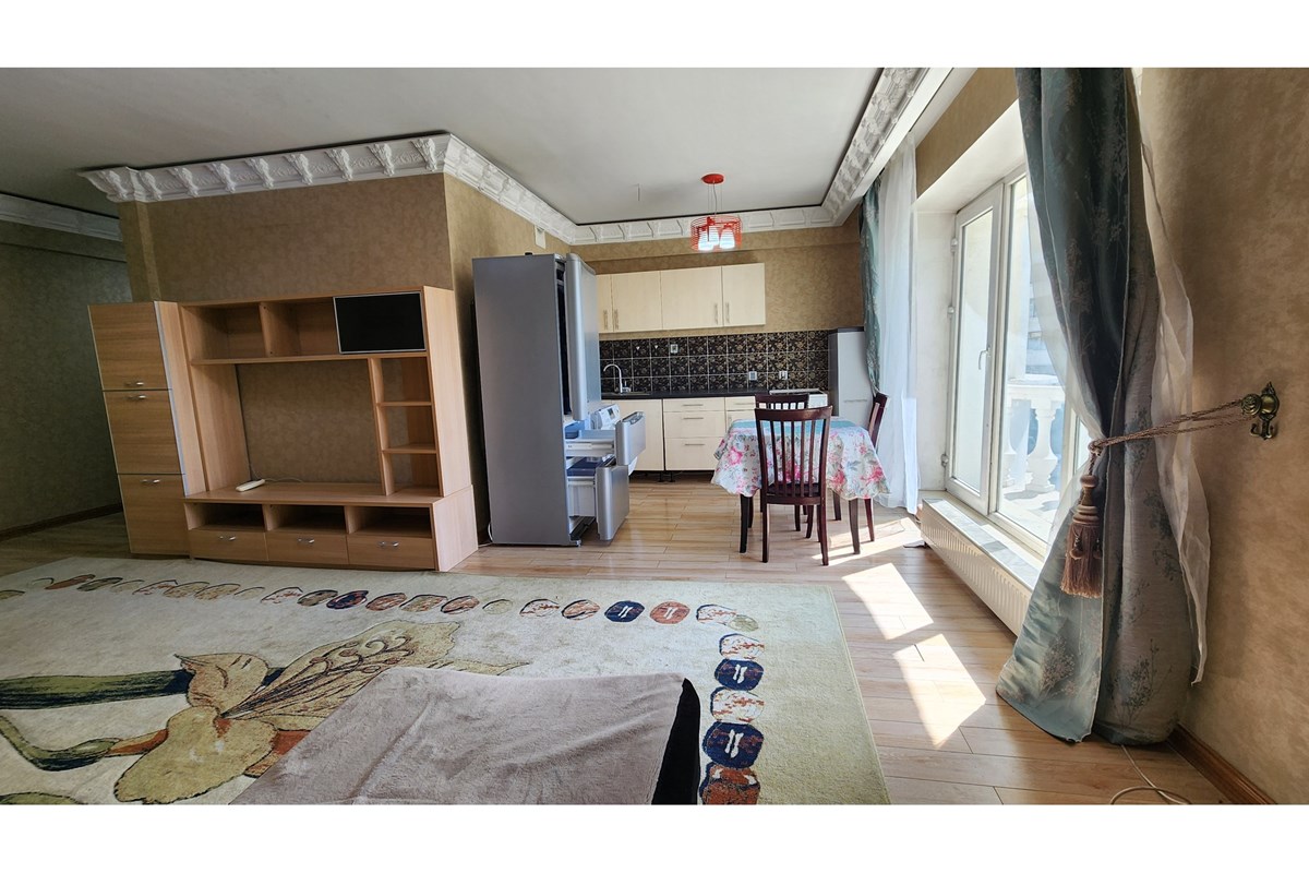 2-room apartment for rent — 12