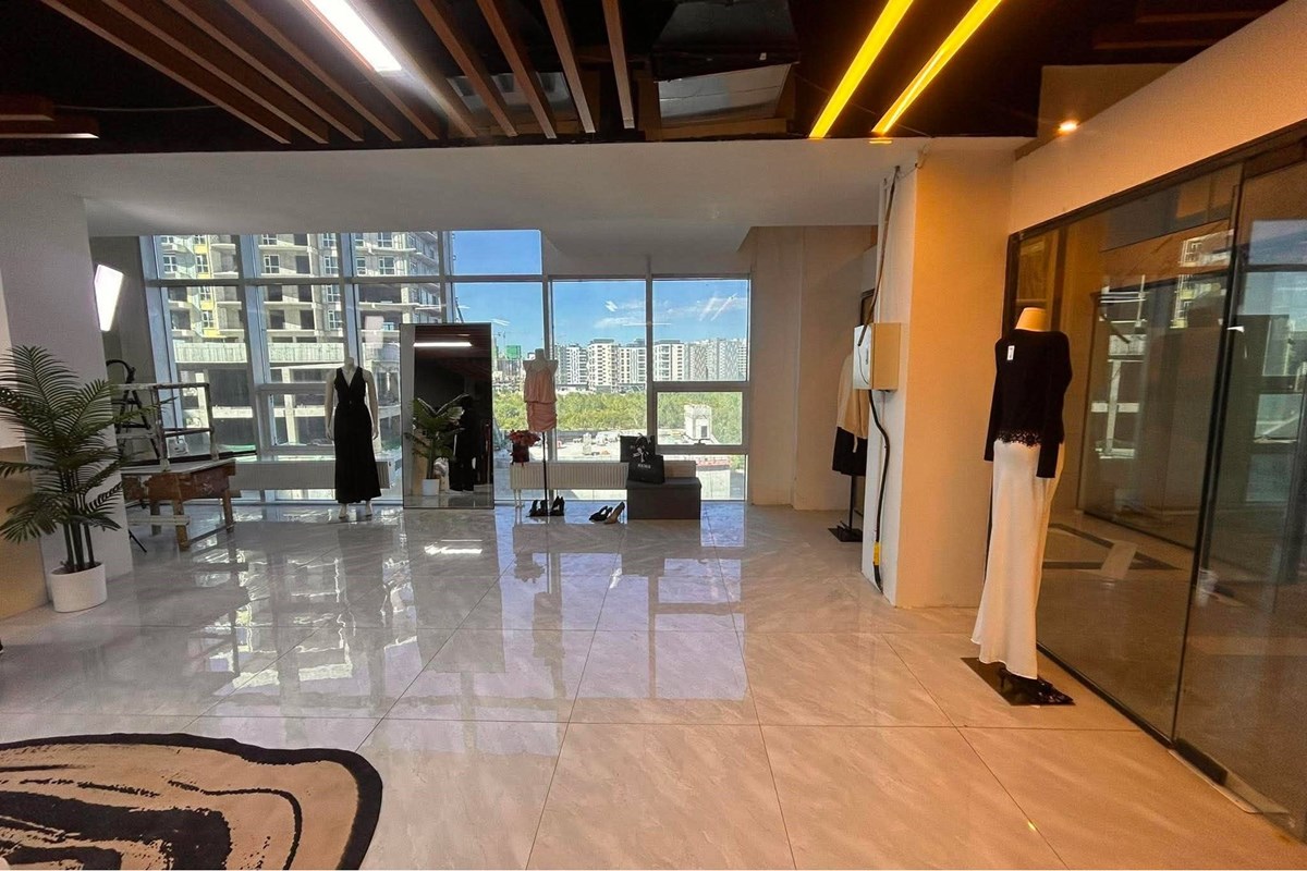 retail space for sale — 4