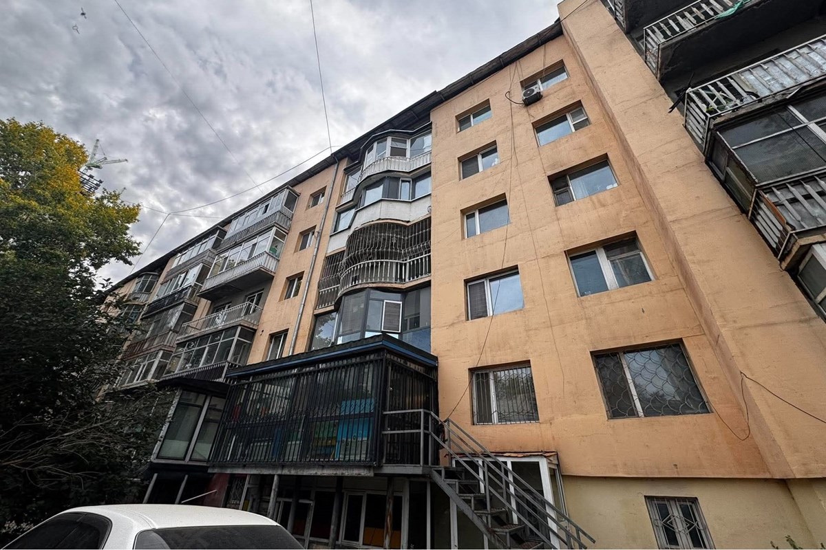 Сүхбаатарын талбайн баруун талд Б1 давхарын оффис