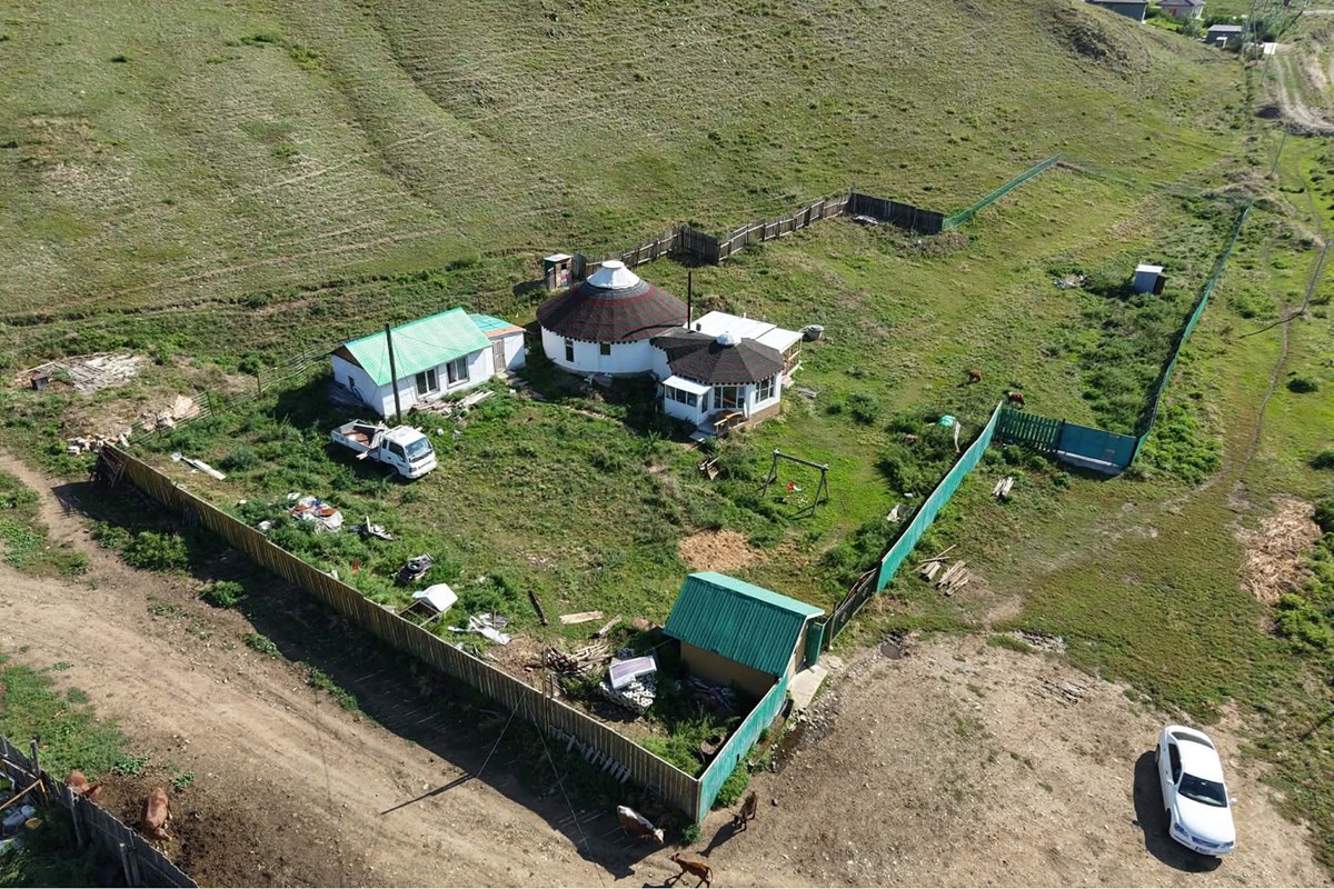 Ар гүнтэд зам дагуу газар зарна