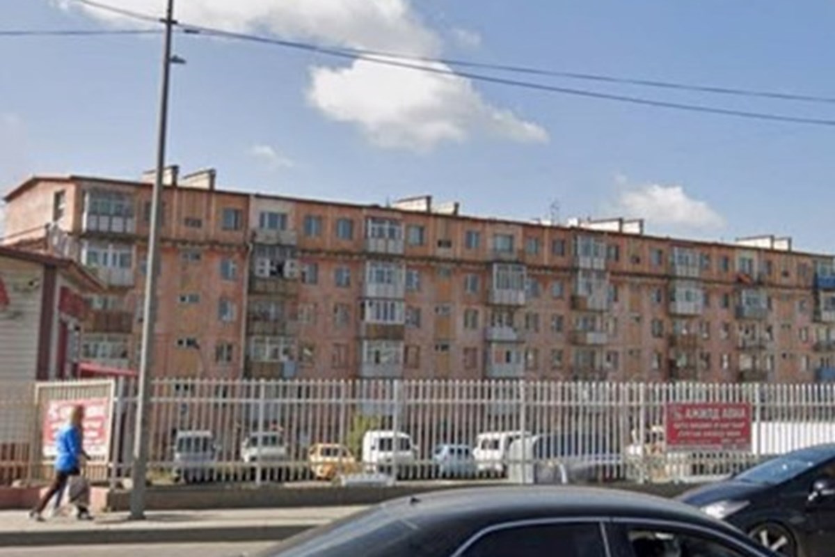 Сансарт хуучны 40мкв 3 өрөө орон сууц худалдана