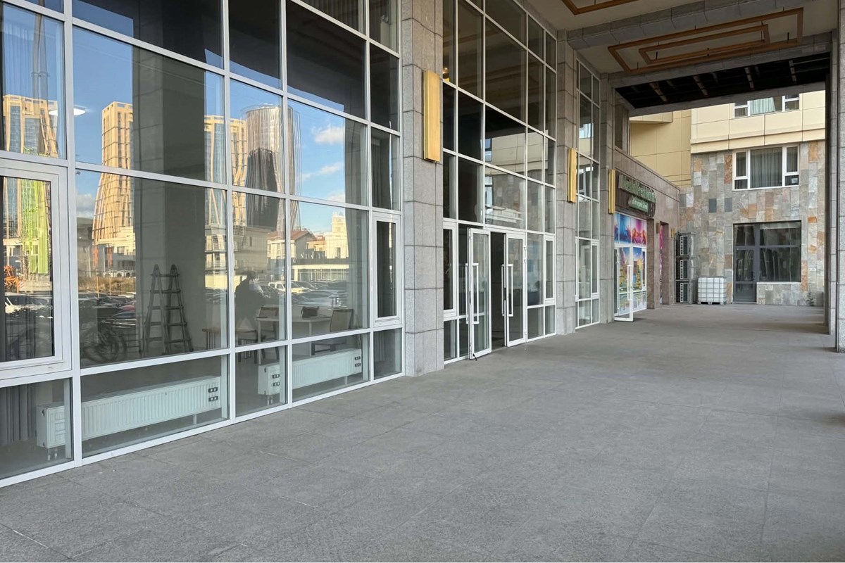 343m² retail space for sale — 2