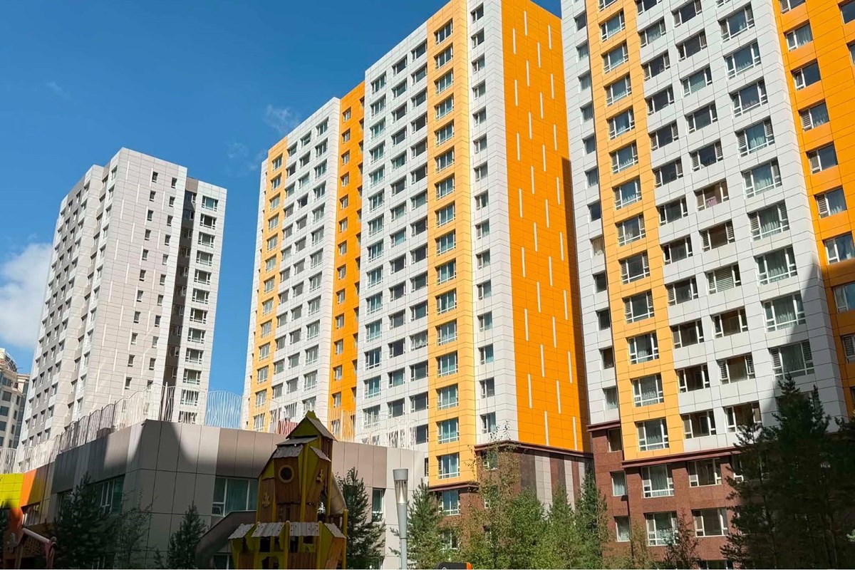 Hunnu2222 хотхонд 4 өрөө орон сууц худалдана